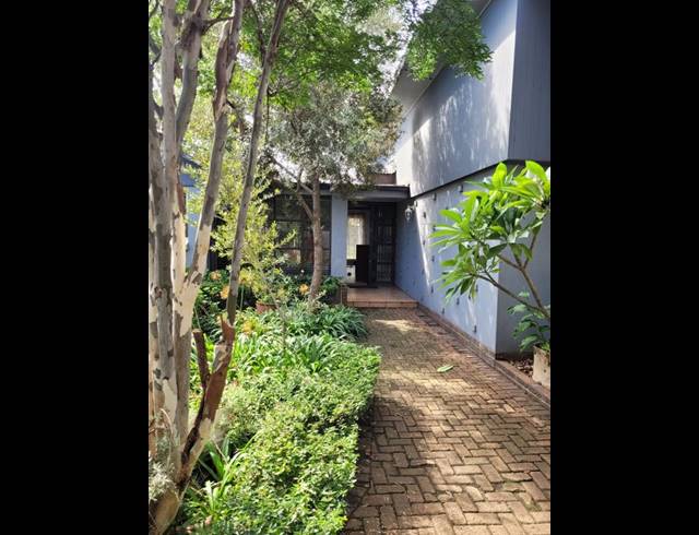 4 BEDROOM HOUSE FOR SALE IN VANDERBIJLPARK SW 1